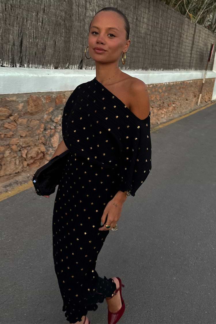 caption_Model is 5ft5” and wears UK size 8/ US 4