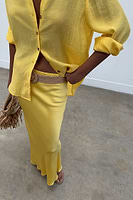 Thumbnail for caption_Model is 5ft8” and wears UK size 8/ US 4