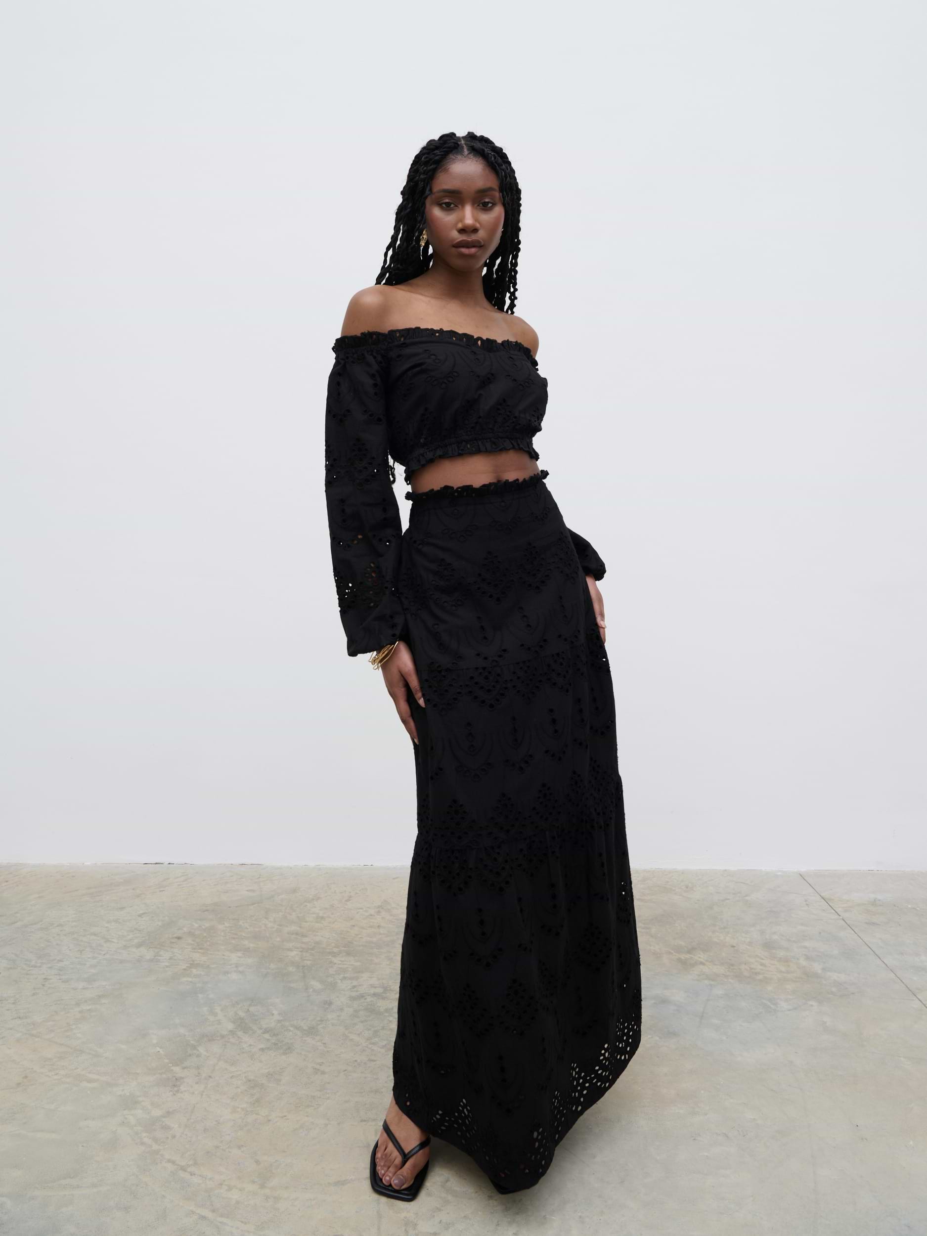 Lilla Broderie Cropped Top - Black